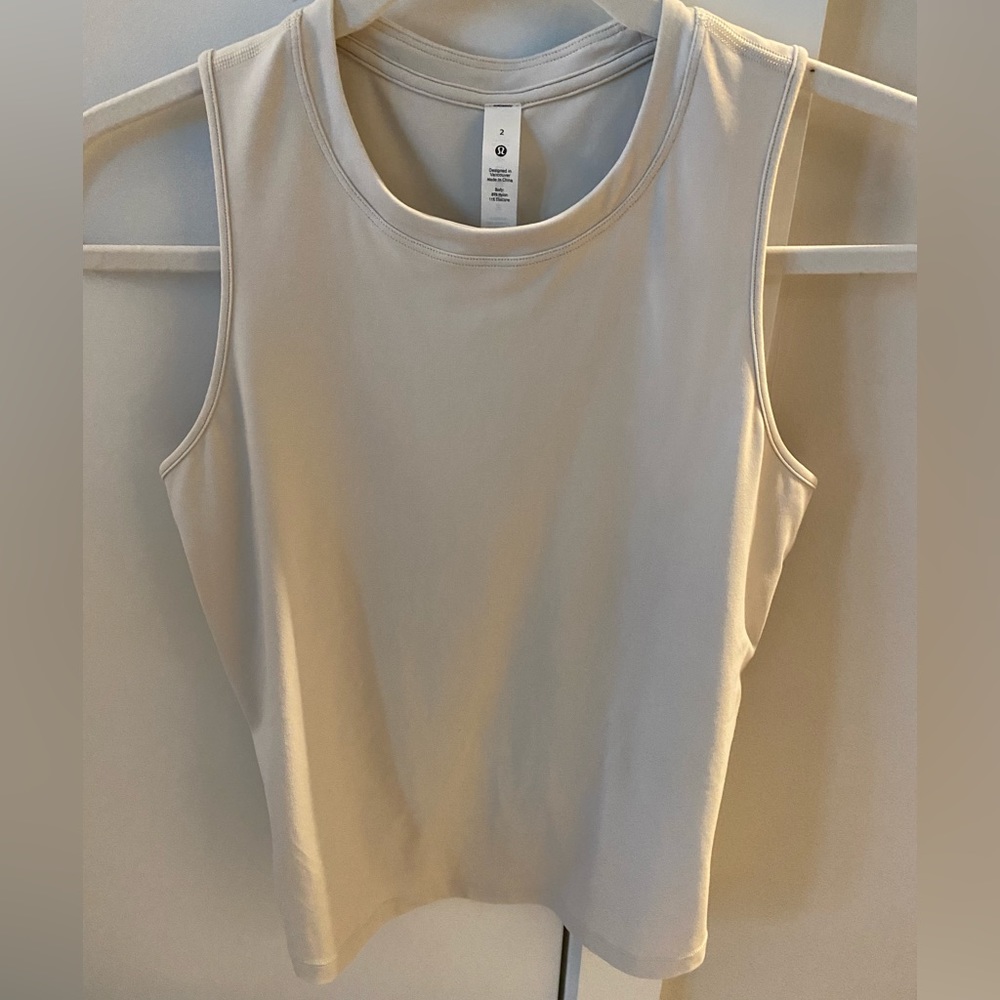 lululemon crisscross keyhole back tank